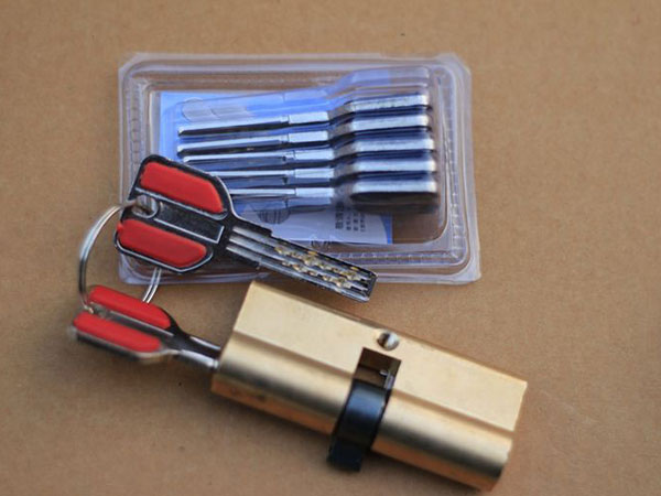 清镇24小时上门开锁公司